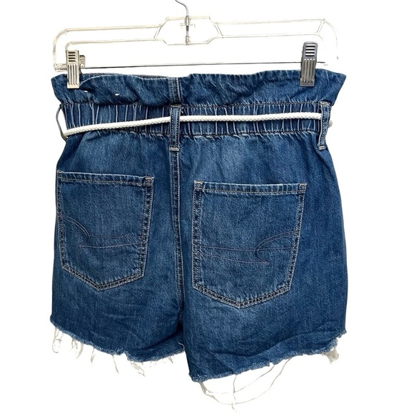 American Eagle Shorts Size 4 Mom High Waist Distressed Jean - Picture 4 of 8